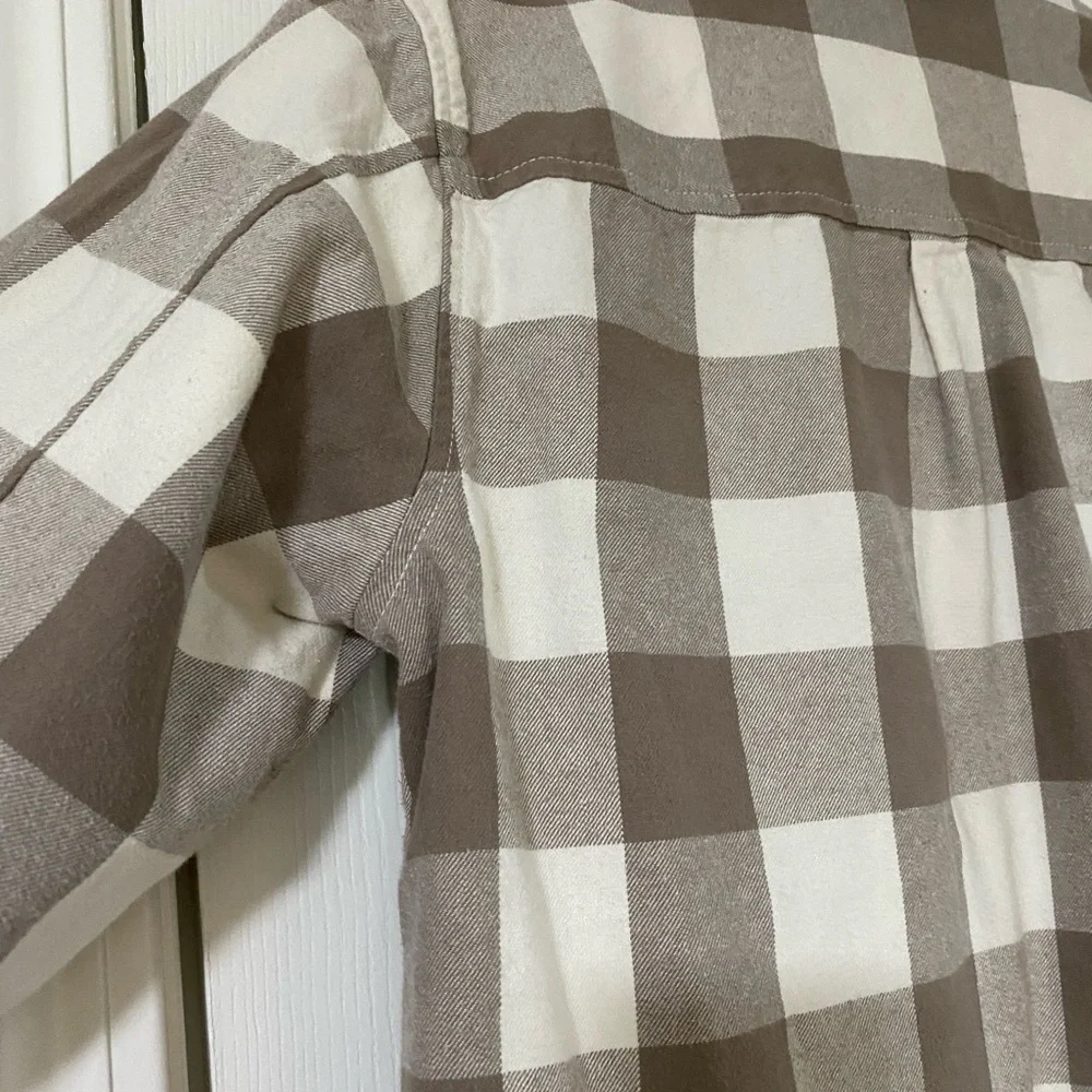 Mountain Hardware Button Up Jacket - Picture 6 of 6